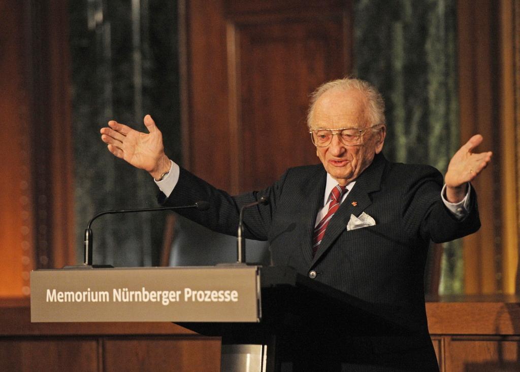 Last living Nuremberg prosecutor Ben Ferencz dies