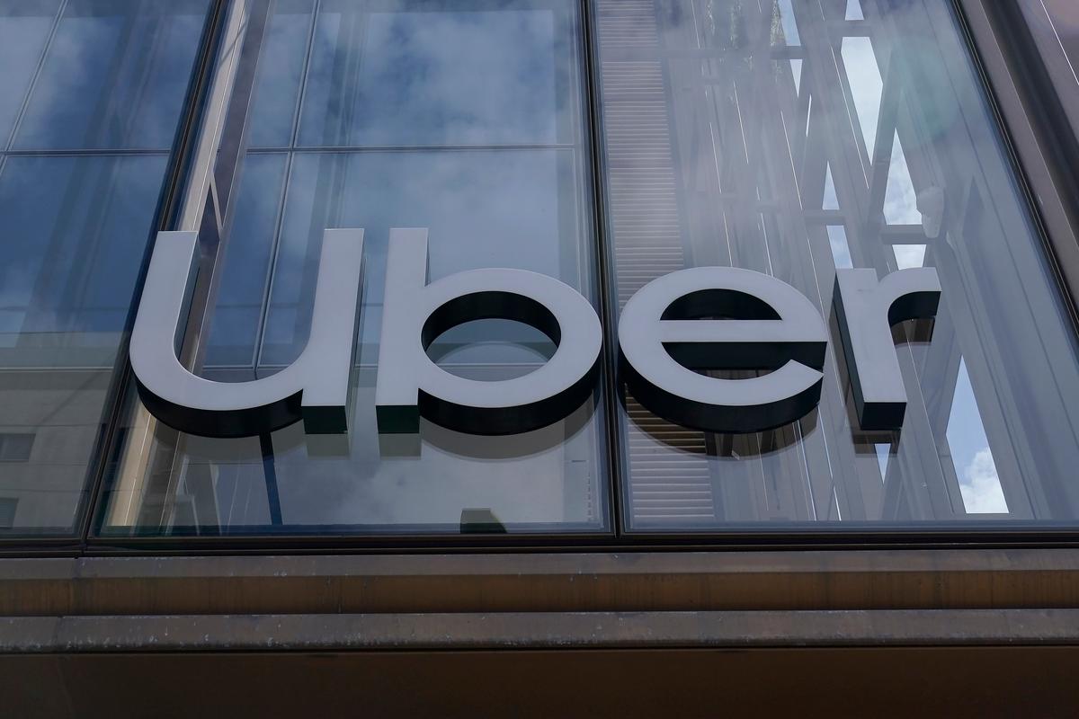 Uber Sign