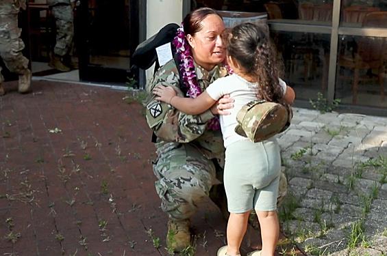 Soldier deploying from Fort Stewart, Ga.