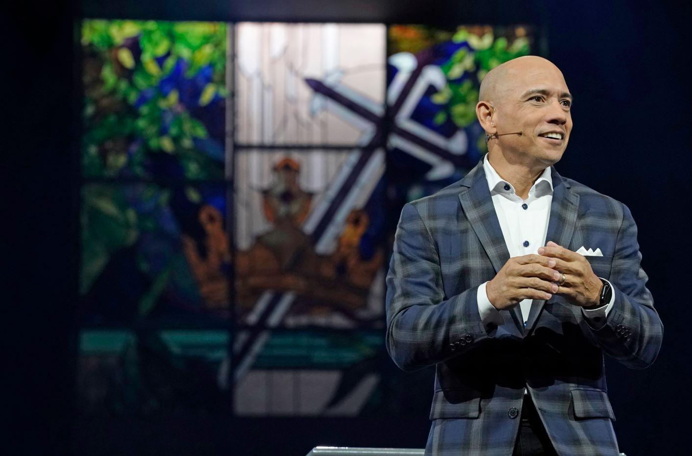 Gilberto Corredera speaking at Prestonwood Baptist Church