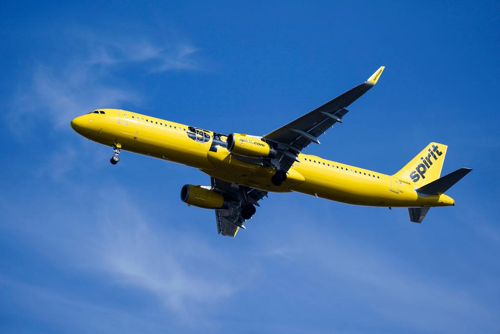 Spirit Airlines jet approaches Philadelphia International Airport in Philadelphia