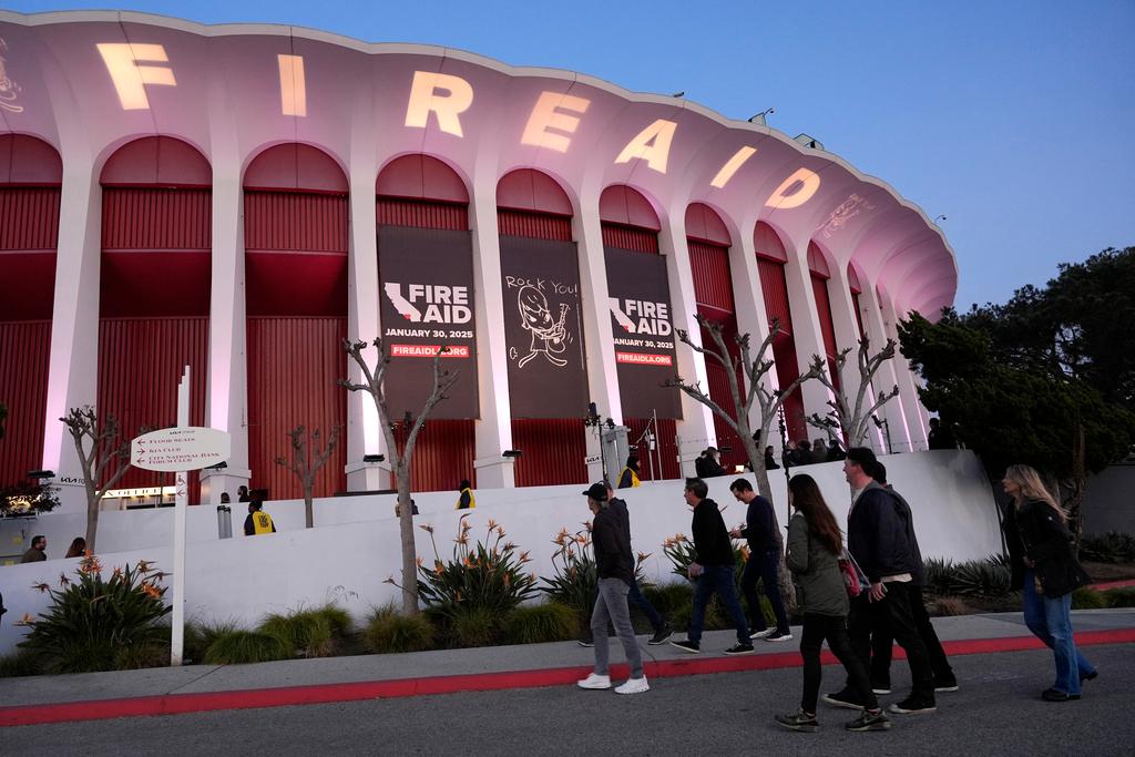 A general view of atmosphere is pictured outside the Forum prior to the FireAid benefit concert on Thursday, Jan. 30, 2025, in Inglewood, Calif