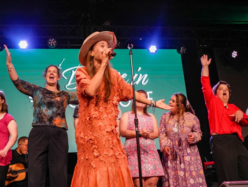 Lauren Daigle performs with the BrightStone Show Choir 