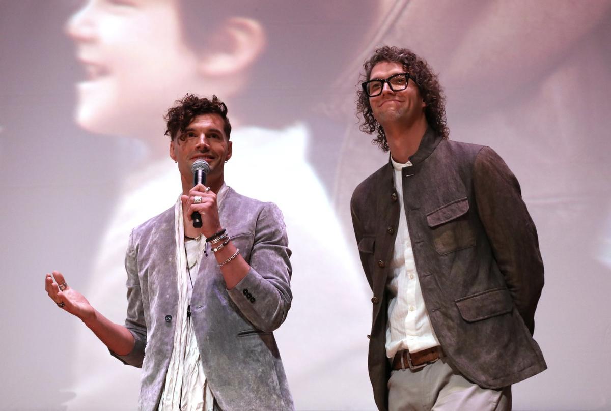 or KING & COUNTRY