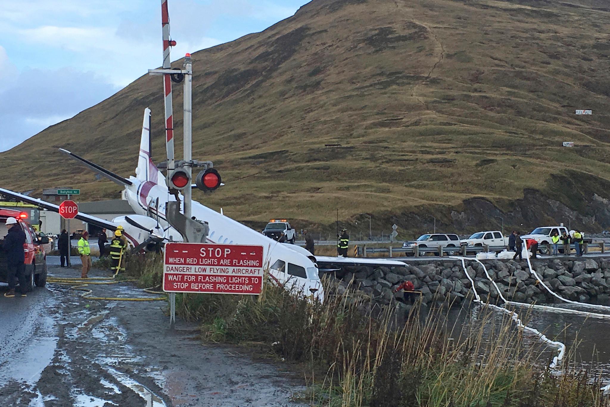 Commuter plane crash near airport in Unalaska, Alaska