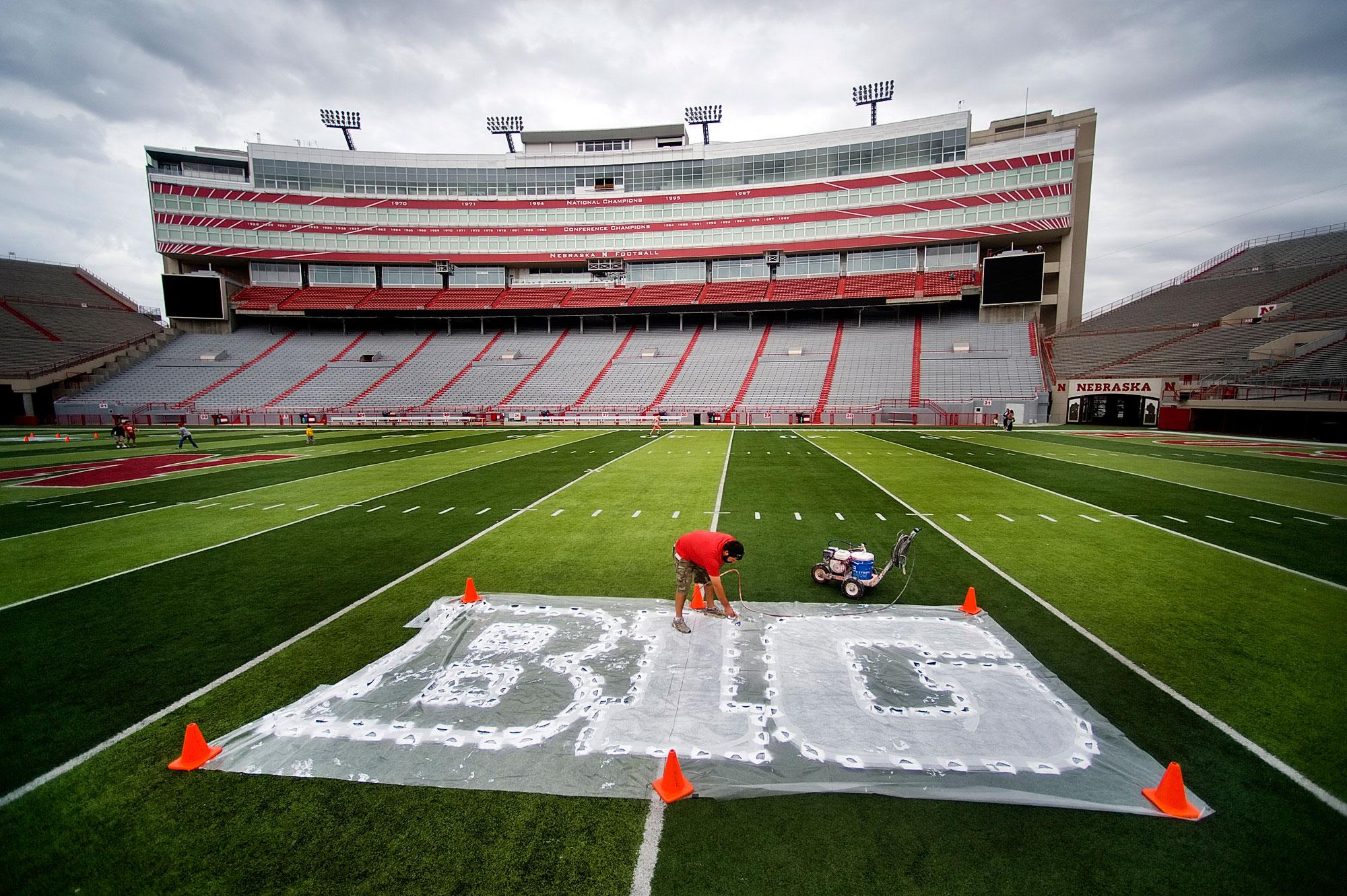 newly-painted Big Ten conference logo