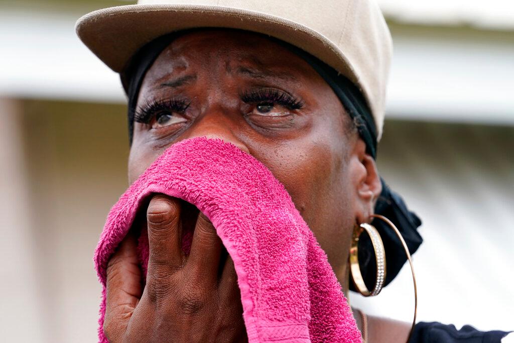Woman learns fate of home after Hurricane Laura 