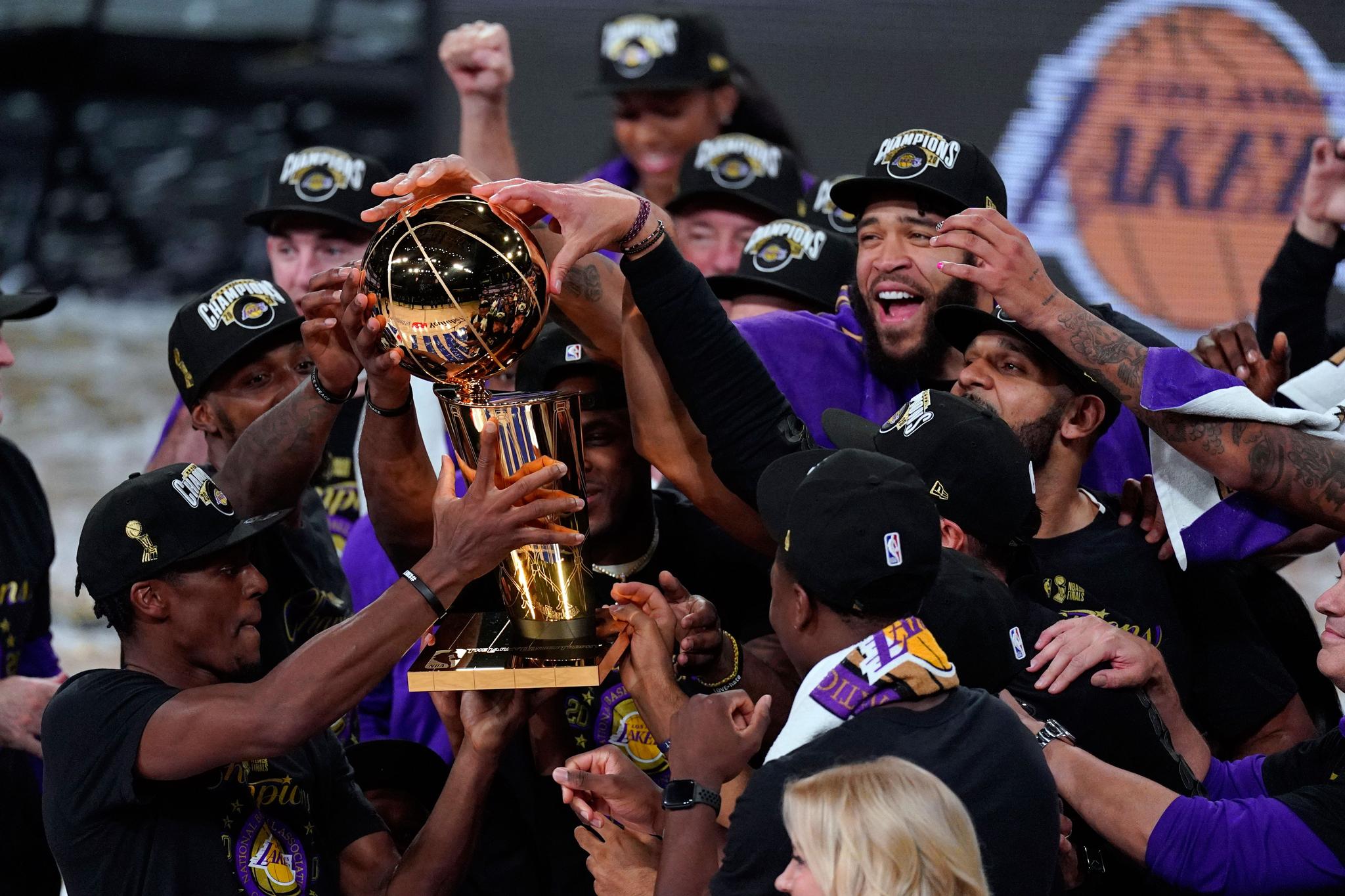 The Los Angeles Lakers players celebrate the 2020 NBA championship