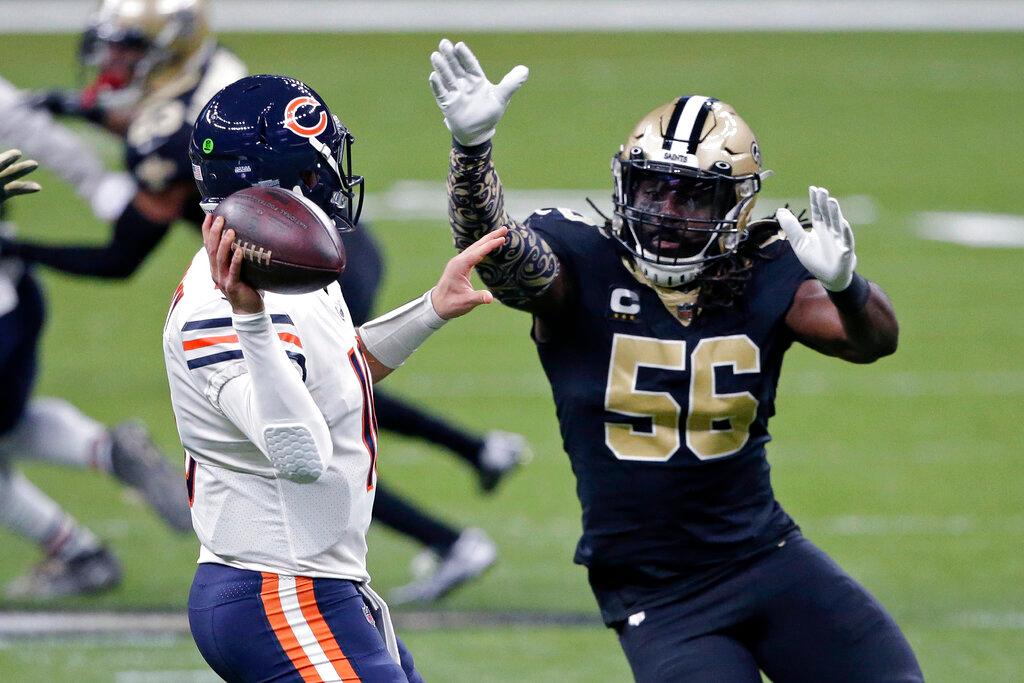 Demario Davis (right)