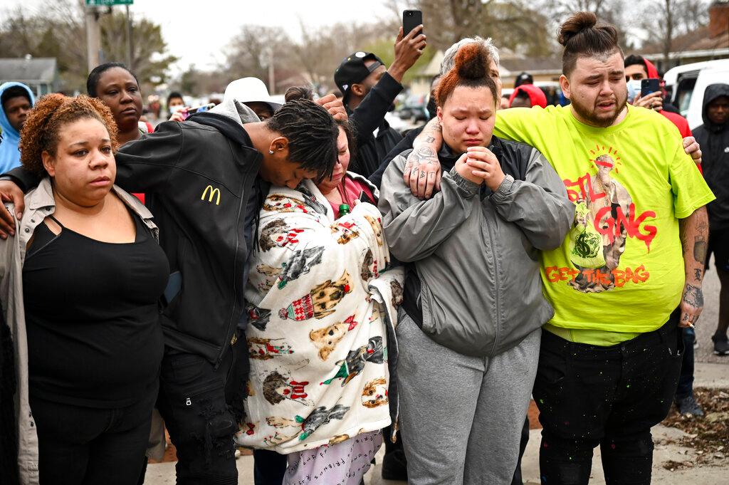 Family and friends of Daunte Wright, 20, grieve at 63rd Avenue North and Lee Avenue North
