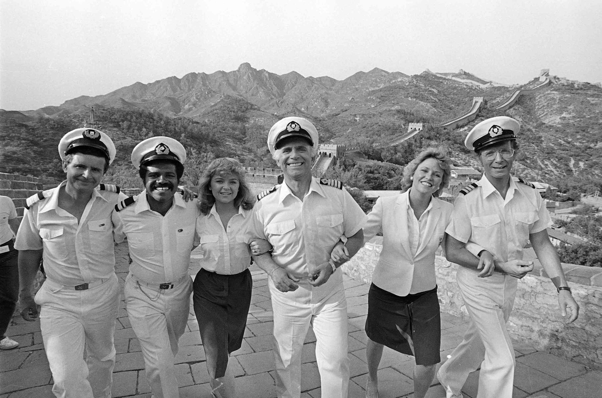 In this May 30, 1983 file photo the cast of the television series "The Love Boat," at the Great Wall near Beijing, China.