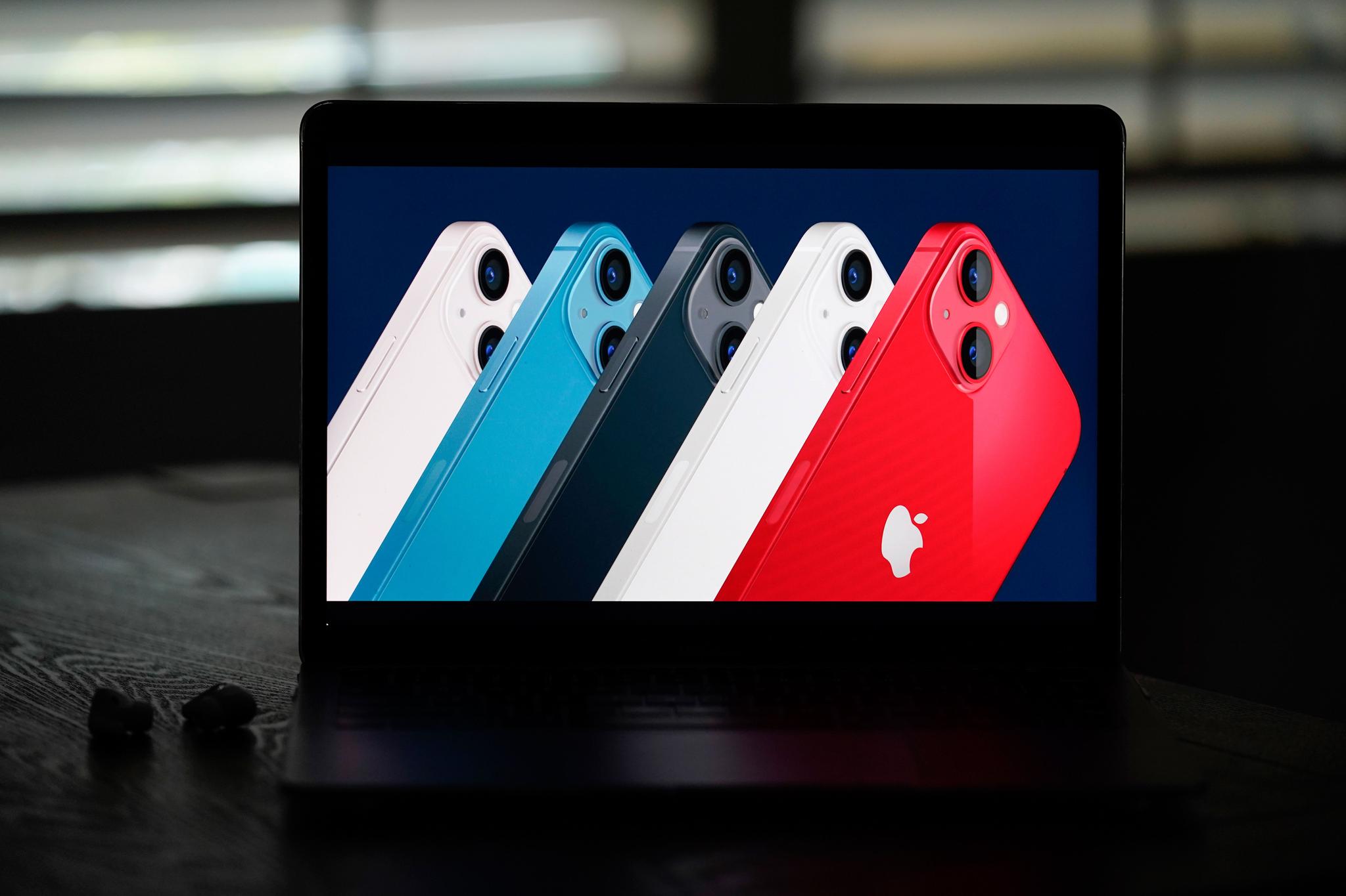 iPhone 13