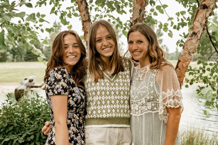 ): Julie Clark (right), with her daughters Maddie (left) and Kinslee (middle)