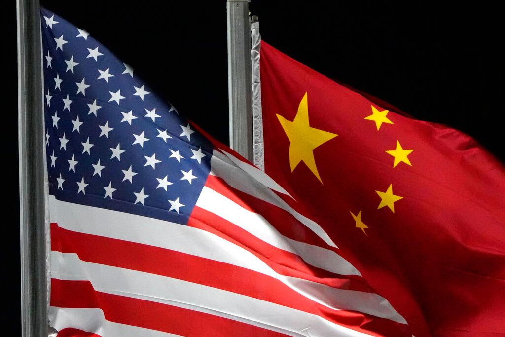 American & Chinese flags
