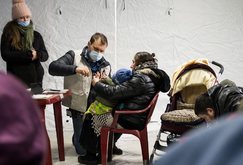 At a 24-hour medical clinic, Samaritan's Purse is meeting critical medical needs of hurting Ukrainian families as they determine their evacuation plan