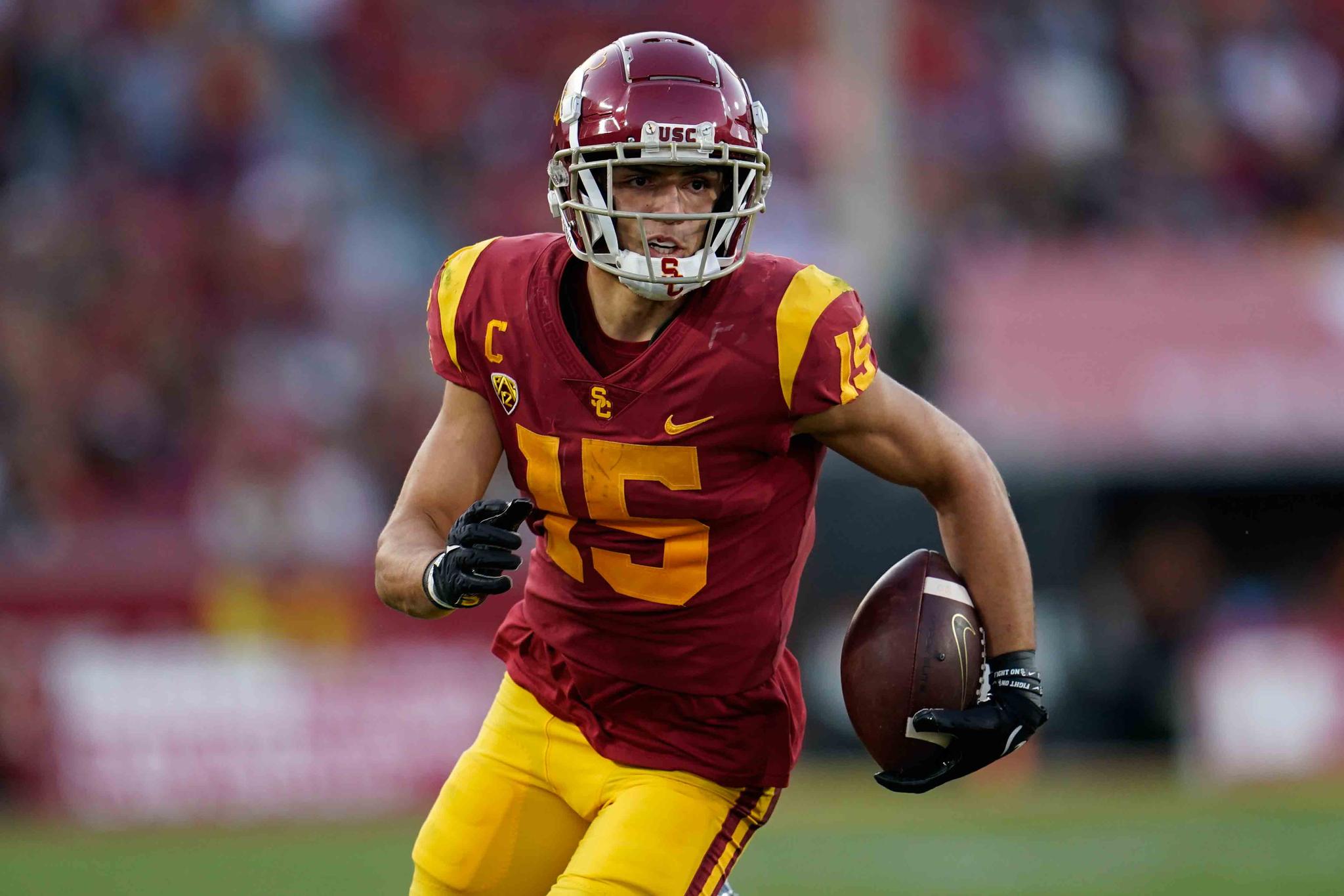 Southern California wide receiver Drake London runs for a touchdown against Utah during the first half of an NCAA college football game Oct. 9, 2021, in Los Angeles.