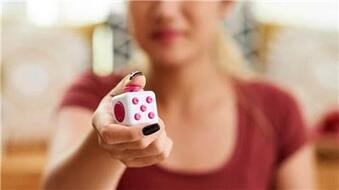 girl with dice