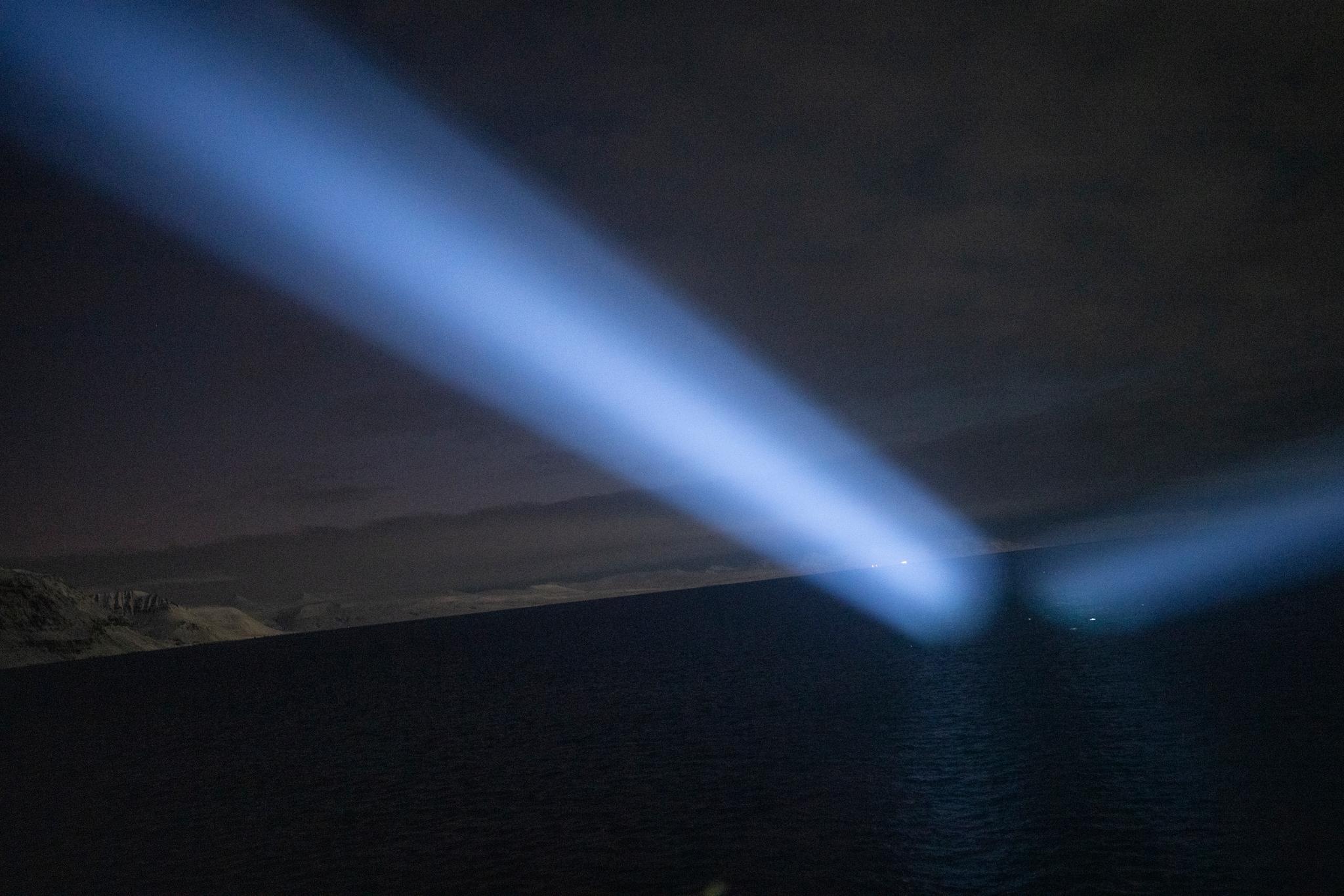 Spotlight Dark Arctic