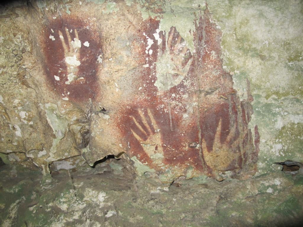 These Handprints Are The Oldest Cave Art Known