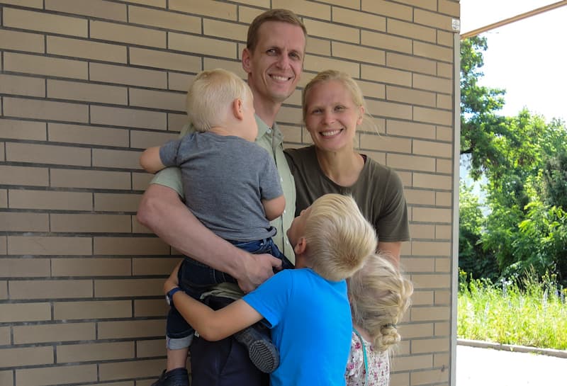 No Ebola! American Medical Missionary Dr. Peter Stafford & Family Released From Quarantine