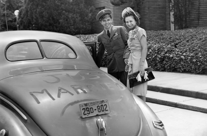 (1944) Dick and Winnie Ruth Higgins on their wedding day in Lake City, Fla.